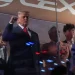 Clima hostil en Nueva York: Donald Trump fue abucheado en el Madison Square Garden y se quedó dormido