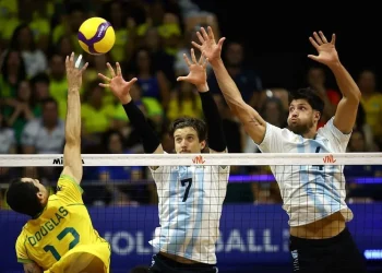 Argentina no pudo sostener la ventaja y Brasil se lo dio vuelta en el tie break