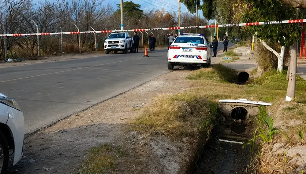 Tragedia en Pocito: Un joven de 22 años perdió la vida tras chocar contra un poste de luz