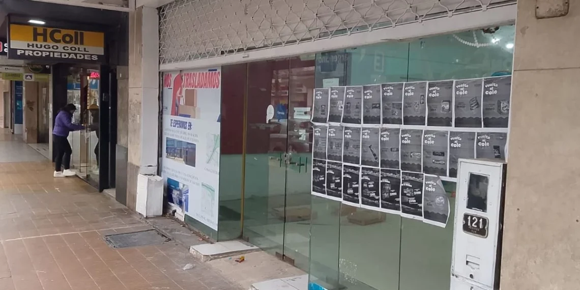 El comercio sanjuanino desafía a la «cuadra maldita»: reabren un emblemático local del centro