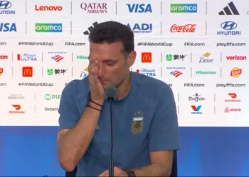 Bomba en la Scaloneta: Lionel Scaloni se quebró en conferencia y puso en duda su continuidad tras la final del Mundial