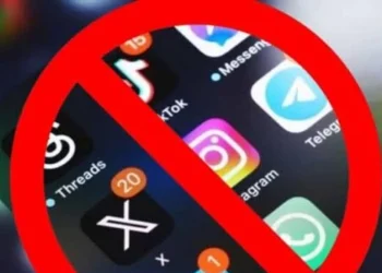 Francia aprobó la prohibición de las redes sociales para menores de 15 años