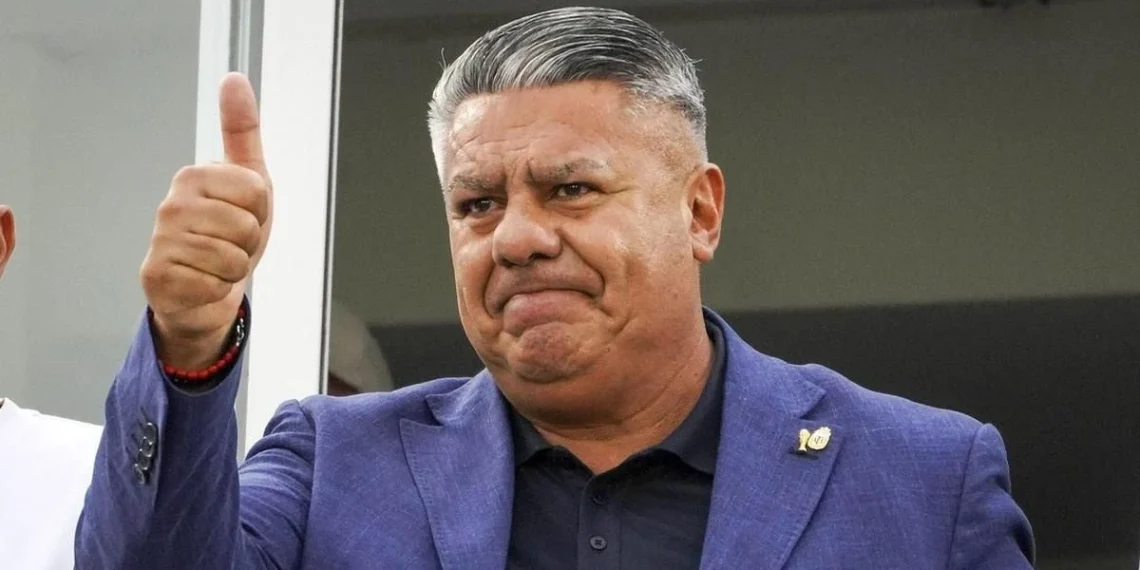 La AFA desmintió que la Justicia de Estados Unidos citara al Chiqui Tapia y le secuestrara el celular