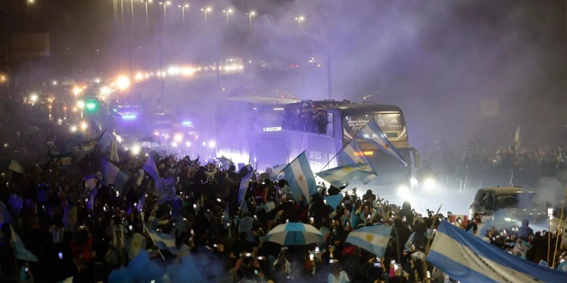 Insólito reclamo: un grupo de hinchas argentinos junta firmas en internet para repetir la final del Mundial contra España