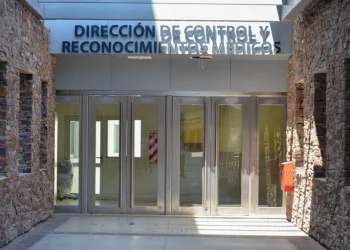 Escándalo educativo: el Ministerio de Educación de San Juan echó a un maestro por presentar licencias médicas falsas