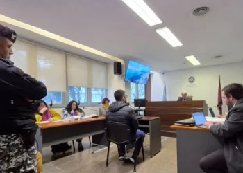 Cumplía prisión domiciliaria por la pandemia y abusaba de su hija: lo sentenciaron a 15 años