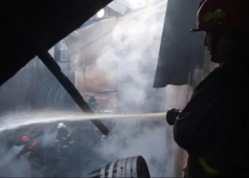 Incendio causó graves daños materiales en una unión vecinal de Rawson