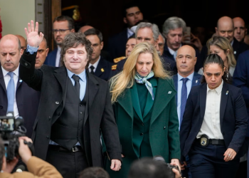 Milei encabeza su primera reunión de gabinete con Santilli al frente para avanzar en la modificación de la Carta Orgánica del Banco Central