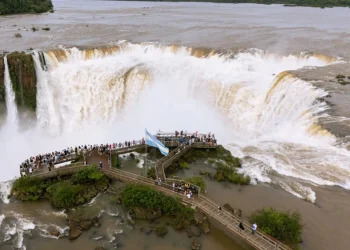 Pese a la tragedia con un turista, todos los circuitos del Parque Nacional Iguazú permanecen abiertos
