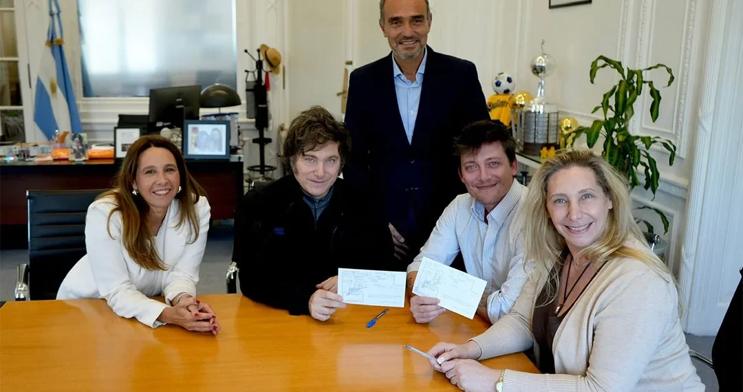 Mesa política del Gobierno se reprograma para el miércoles antes del viaje a Tucumán