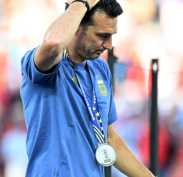 Scaloni habló tras el regreso al país: «No nos dijeron nada» sobre la polémica de Malvinas y evitó confirmar su continuidad