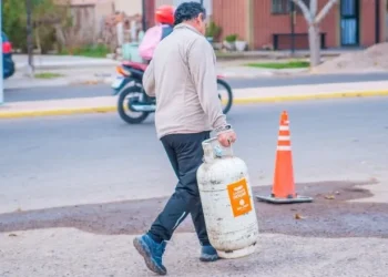Vecinos de Albardón, Iglesia, 25 de Mayo, Ullum y Valle Fértil reciben la Garrafa Hogar
