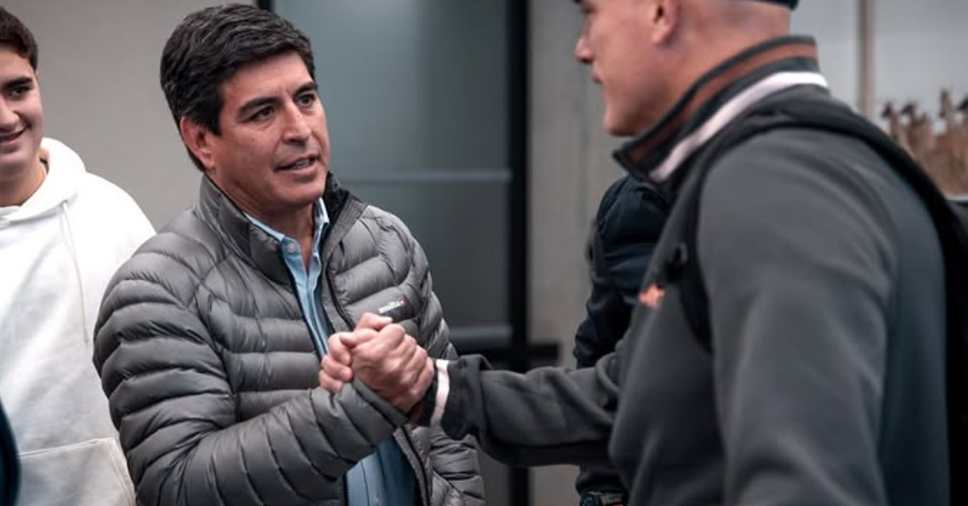 Conectividad, turismo y grandes eventos: los ejes del ministro Guido Romero en su paso por Radio Colón