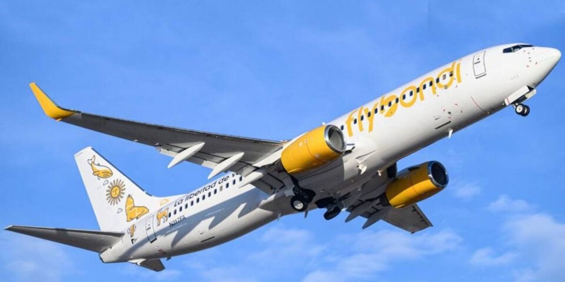 Flybondi reanudó sus vuelos y apuntó contra la gestión anterior por presuntas irregularidades administrativas