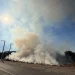 Momento de tensión en Rawson: un voraz incendio al lado de un conocido negocio de la construcción generó revuelo