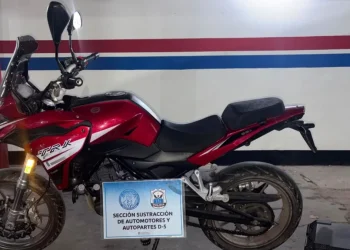 Golpe al robo de vehículos: recuperan una moto robada y desbaratan un desarmadero clandestino en Chimbas