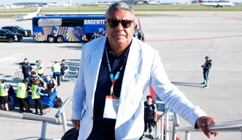 Claudio «Chiqui» Tapia llegó a San Juan en una visita sorpresa