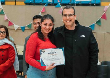 Capacitarse para crecer: más de 600 vecinos de Rawson se egresaron de la Red de Oficios y van por un mejor empleo