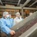 El gobernador Orrego visitó la planta de Frutandina en Albardón y destacó su perfil exportador