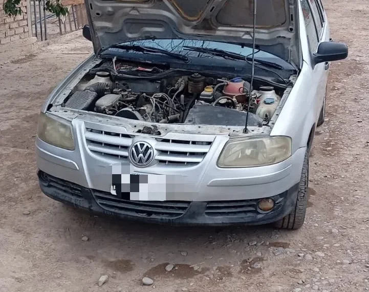 Frustraron un robo en Chimbas: intentó llevarse la batería de un auto y terminó detenido