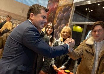 Marcelo Orrego recorrió el stand de San Juan en la Exposición Rural de Palermo