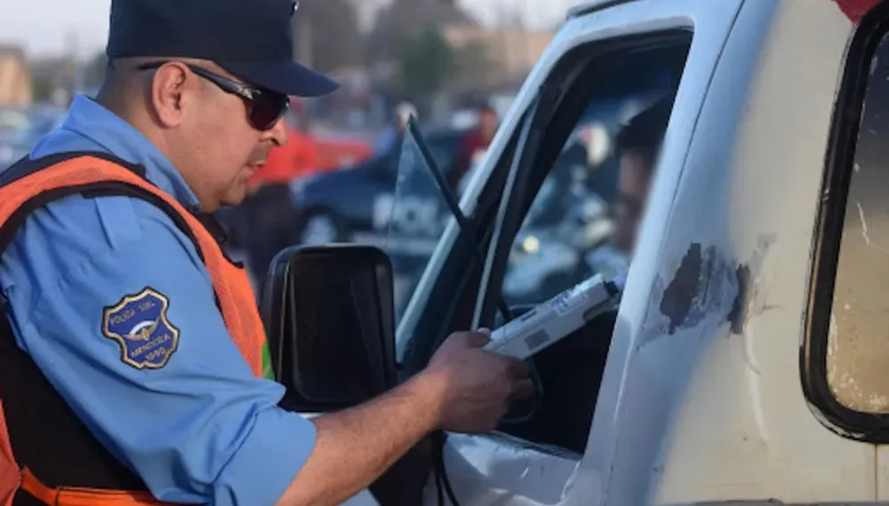 Escándalo en Mendoza: renunció un funcionario provincial tras ser detenido con 2,26 gramos de alcohol en sangre
