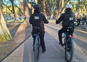 Más de 100 detenciones en el Parque de Mayo: así opera la Brigada Femenina de la Policía de San Juan