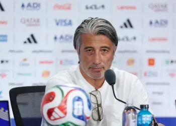 «Esa regla destruyó el partido»: el DT de Suiza estalló contra el VAR tras la eliminación ante Argentina
