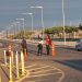 Misterio y conmoción en la Costanera: hallan el cuerpo de una mujer junto a una moto y un auto abandonado