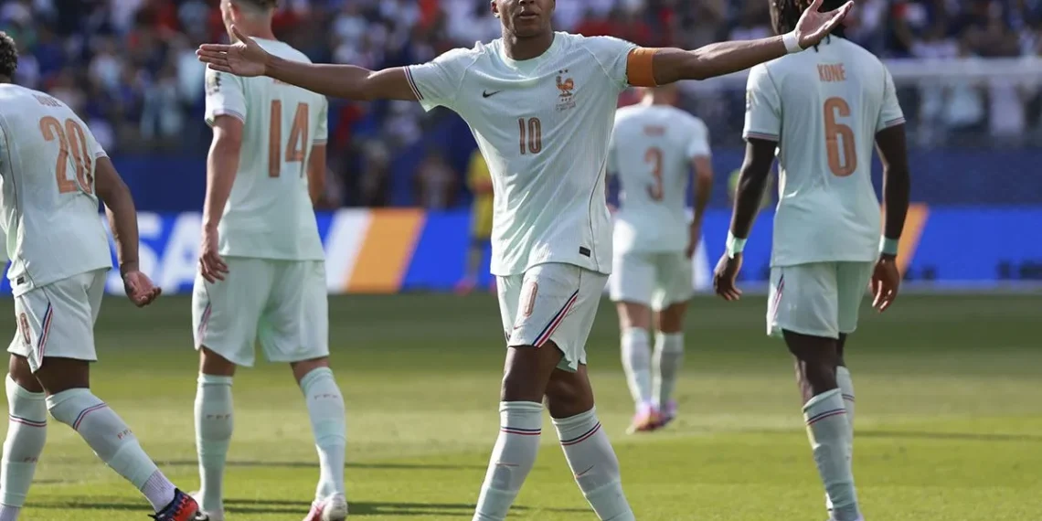 Francia impone su jerarquía: venció a Marruecos y ya está en semifinales del Mundial