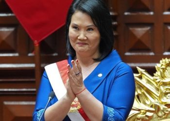 Asumió Keiko Fujimori en Perú y prometió una ofensiva militar contra la minería ilegal y el crimen organizado