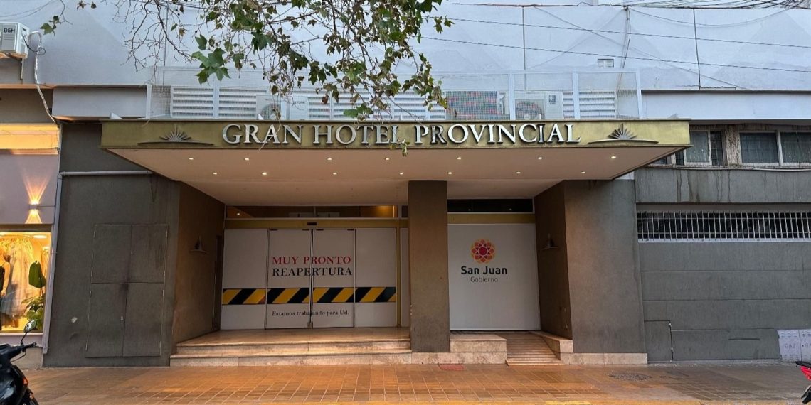 Proceso licitatorio: el Gobierno analiza dos ofertas para adjudicar la concesión del Hotel Provincial