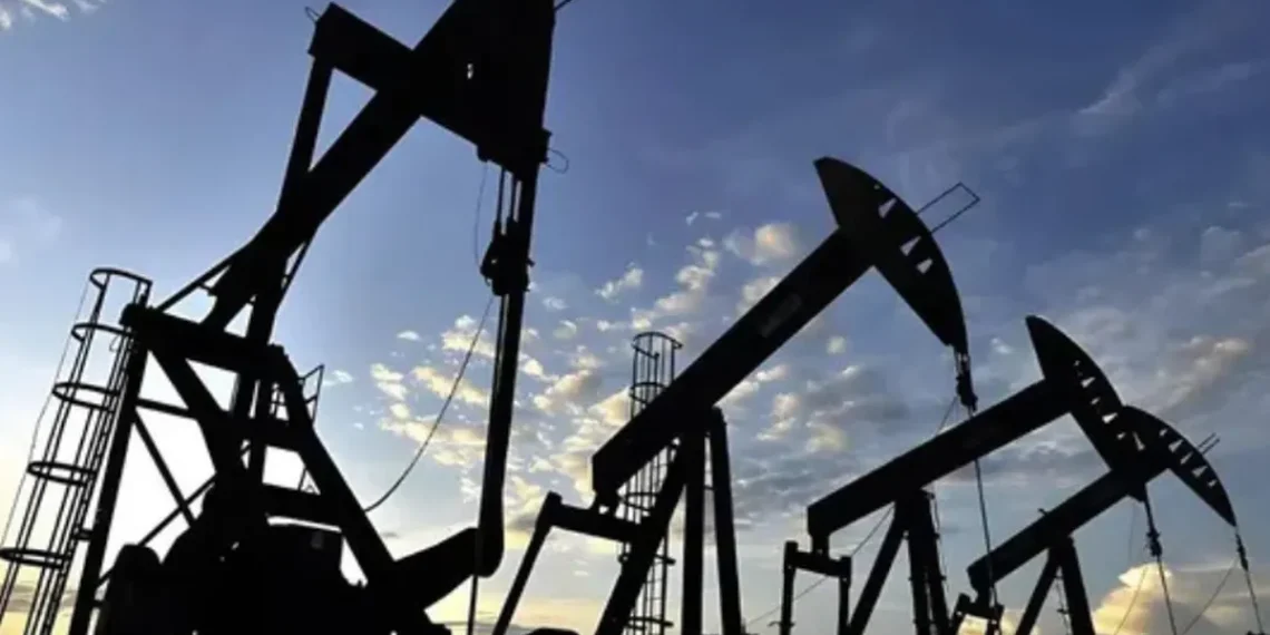 Récord histórico: Por primera vez, la producción de petróleo en Argentina superó los 900.000 barriles diarios