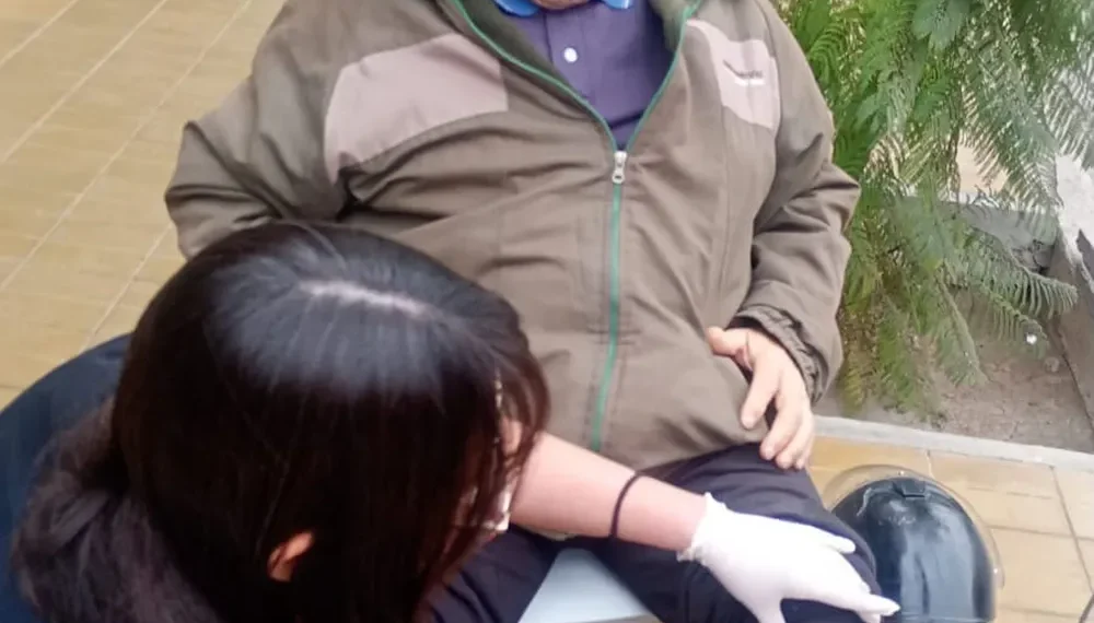 Detuvieron en pleno centro de San Juan a un hombre acusado de robarle el celular y dinero a un jubilado
