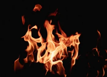 Tres hermanos fueron internados tras inhalar monóxido de carbono