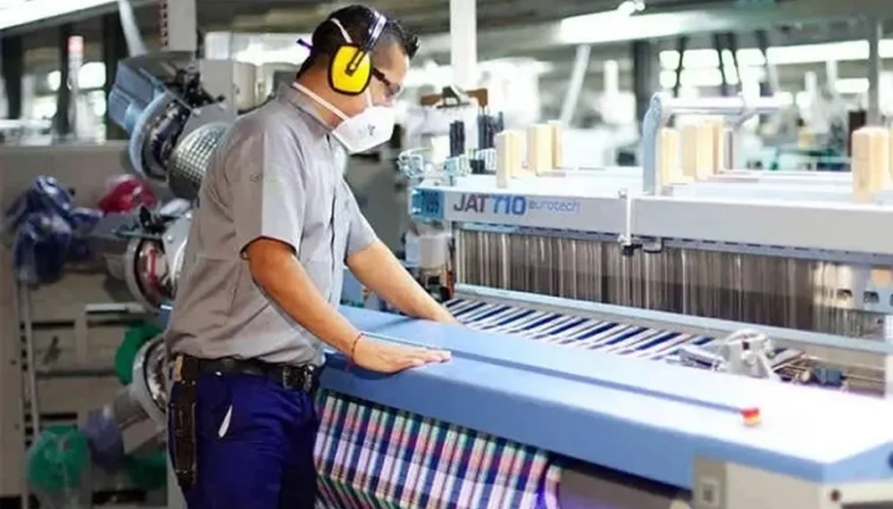 La industria textil profundiza su declive: desplome productivo y pérdida de puestos de trabajo por el bajo consumo