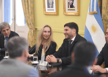 El Gobierno abre el juego a los gobernadores para suspender las PASO y aprobar el Presupuesto