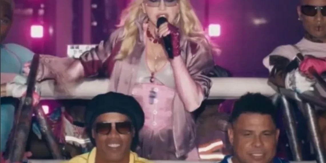 Show histórico en el medio tiempo: Madonna sorprendió junto a Ronaldo y Ronaldinho en la final del Mundial