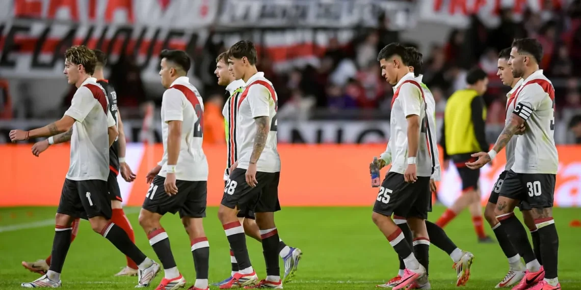 Tropiezo en el Monumental: Barracas Central venció a River en el inicio del Clausura