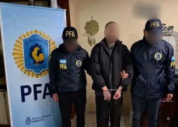 Operativo de la PFA en Quilmes: detuvieron a un hombre acusado de amenazar de muerte a Javier Milei en TikTok