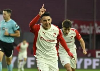 Respiro y podio para el Rojo: Independiente superó 3-1 a Lanús y quedó tercero en la Zona A