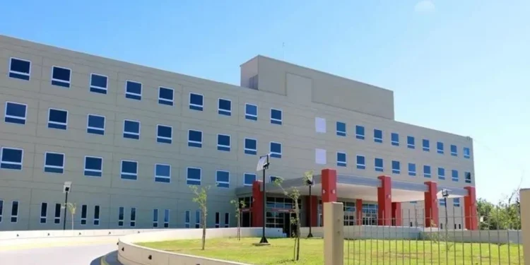 Encontraron a un niño desnutrido en Santa Lucía: su madre se había ido dos días antes de su casa y quedó al cuidado de su padrastro