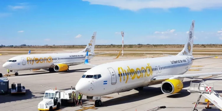 Flybondi no paga indemnizaciones y ya son más de 700 los ex empleados afectados en todo el país