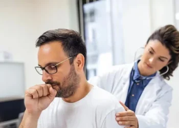 Alerta epidemiológica: advierten por el aumento de casos de neumonía y bronquiolitis en el país
