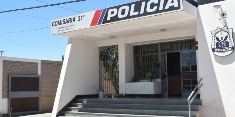 Escandalo e investigación en Las Chacritas: detuvieron a cinco policías acusados de golpear y fracturar a un detenido en la Comisaría 31ra