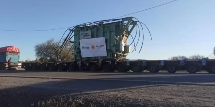 Hito para el sistema energético provincial: llegó a San Juan un gigante de 185 toneladas que duplicará la capacidad eléctrica