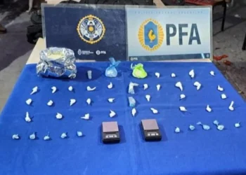 Golpe al narcotráfico en Caucete: la Policía Federal allanó un aguantadero y atrapó al presunto líder mientras fraccionaba cocaína
