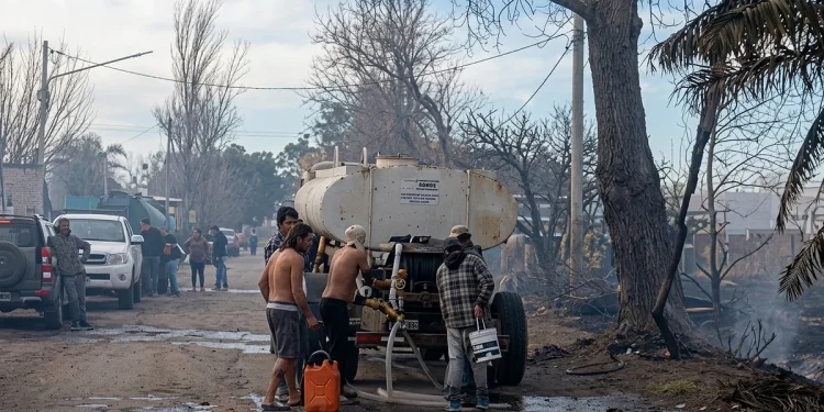 Alerta por Zonda en San Juan: tres feroces incendios azotan Pocito y Caucete mientras Bomberos combaten las llamas