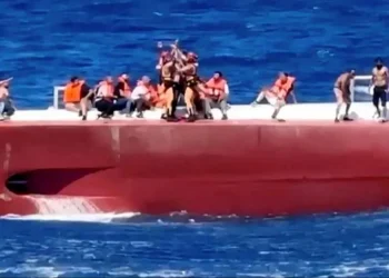 Tragedia marítima en Chipre: naufragó un ferry con 267 personas a bordo y dejó al menos 8 muertos y 17 desaparecidos