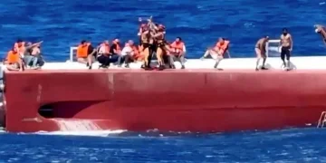 Tragedia marítima en Chipre: naufragó un ferry con 267 personas a bordo y dejó al menos 8 muertos y 17 desaparecidos